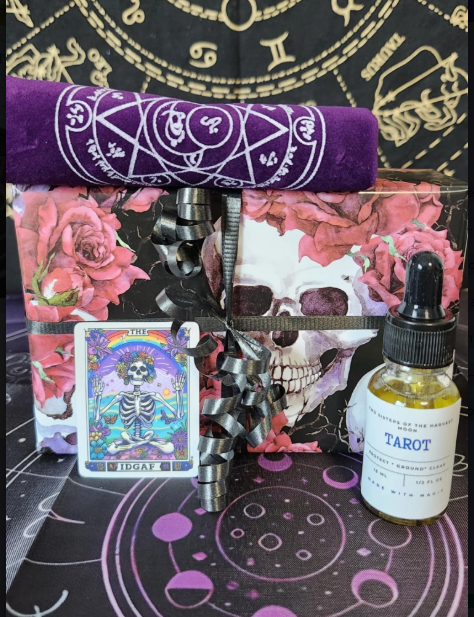 6a09ab65e1092d156f444602_tarot-bundle-1_1780528849328.png