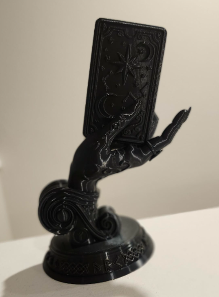 6a09ab65e1092d156f444602_witch-hand-tarot_1784726627985.png